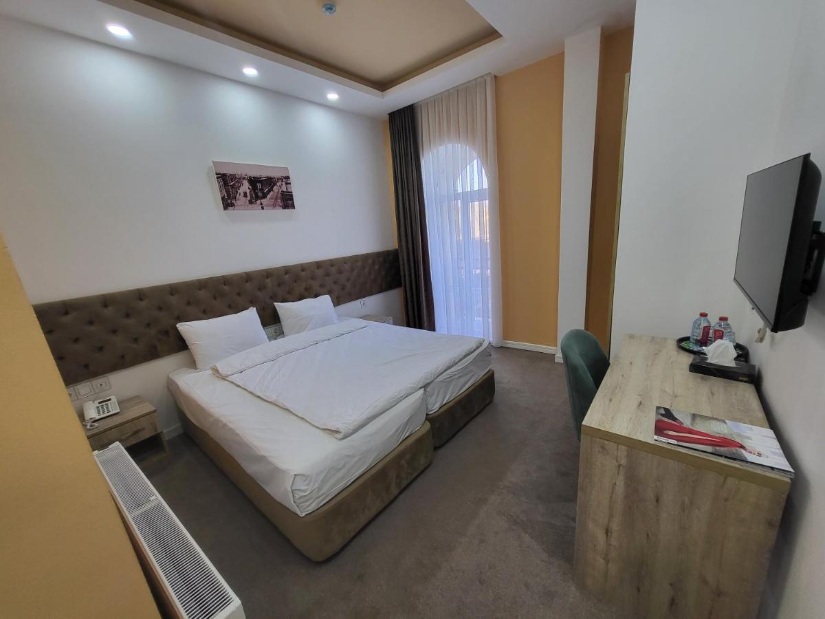 Madinah Hotel Baky Esterno foto